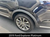 Used 2019 Ford Explorer Platinum image 2