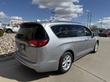 Used 2018 Chrysler Pacifica Touring-L w/ Tire & Wheel Group image 5