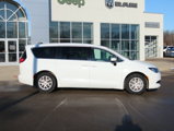 Used 2022 Chrysler Voyager LX image 2