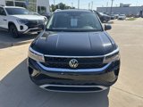 New 2024 Volkswagen Taos SE image 2
