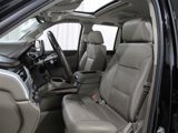Used 2017 GMC Yukon SLT w/ Premium Edition image 5