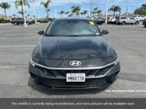 Used 2024 Hyundai Elantra SE image 2