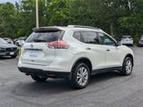 Used 2016 Nissan Rogue SV image 4