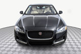 Used 2016 Jaguar XF Premium image 2
