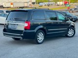 Used 2014 Chrysler Town & Country Touring image 2