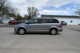 Used 2014 Chrysler Town & Country Touring image 6