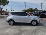 Used 2021 Kia Soul LX image 3