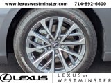 New 2025 Lexus ES 350 image 2