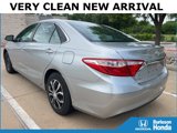 Used 2017 Toyota Camry LE image 4