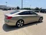 Used 2018 Honda Accord Touring image 5
