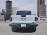 Used 2020 Jeep Gladiator Overland image 3