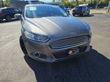 Used 2014 Ford Fusion SE w/ Equipment Group 201A image 2