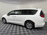 Used 2022 Chrysler Voyager LX image 4