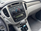 Used 2006 Toyota Highlander 2WD w/ 3rd Row image 3
