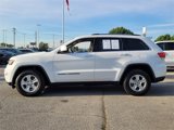 Used 2017 Jeep Grand Cherokee Laredo w/ Quick Order Package 2BE image 3