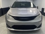 Used 2018 Chrysler Pacifica Touring-L Plus image 2