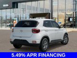 New 2025 Hyundai Venue SE image 4