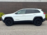 Used 2015 Jeep Cherokee Trailhawk w/ Cold Weather Group image 2