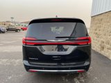 Used 2022 Chrysler Pacifica Touring image 6