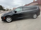 Used 2022 Chrysler Voyager LX image 3