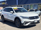Used 2022 Volkswagen Tiguan SE image 2