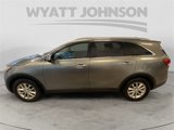 Used 2016 Kia Sorento LX image 4