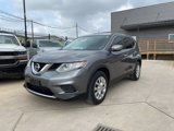 Used 2015 Nissan Rogue S image 2