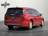 New 2025 Chrysler Pacifica Select image 5