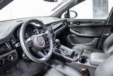 Certified 2024 Porsche Macan image 4