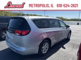 Used 2023 Chrysler Voyager LX image 5