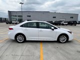 Used 2020 Toyota Corolla LE image 3