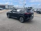 Used 2021 Nissan Rogue SV image 4