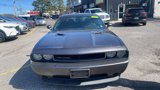 Used 2013 Dodge Challenger SXT image 2