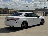 Used 2019 Toyota Camry SE image 5