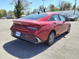 Used 2024 Hyundai Elantra SEL image 4
