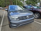 Used 2019 Volkswagen Tiguan SE w/ Panoramic Sunroof Package image 3