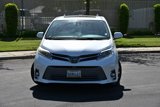 Used 2020 Toyota Sienna Limited image 2