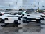 Used 2023 Jeep Cherokee Altitude Lux image 2