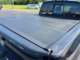 Used 2018 Nissan Titan SL image 4