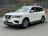 Used 2019 Nissan Pathfinder SV image 2