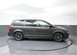 Used 2017 Dodge Grand Caravan GT image 3