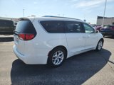 Used 2018 Chrysler Pacifica Touring-L Plus w/ Advanced Safetytec Group image 3