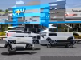 New 2025 Chevrolet Trax RS w/ Sunroof Package image 5