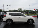 Used 2017 Nissan Rogue SL image 5