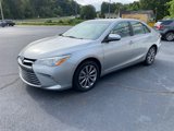 Used 2017 Toyota Camry XLE image 3