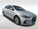 Used 2017 Hyundai Elantra SE image 3