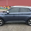 Used 2022 Hyundai Venue Limited image 2