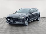 Used 2023 Volvo V60 B5 Cross Country Plus image 2