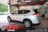 Used 2015 Nissan Rogue SV image 2