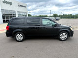 Used 2019 Dodge Grand Caravan SE w/ UConnect Hands-Free Group image 2